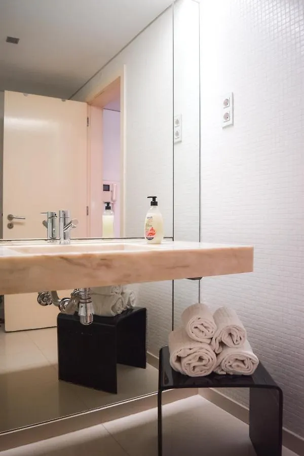 Lisbon Bairro Alto Apartment 0*,